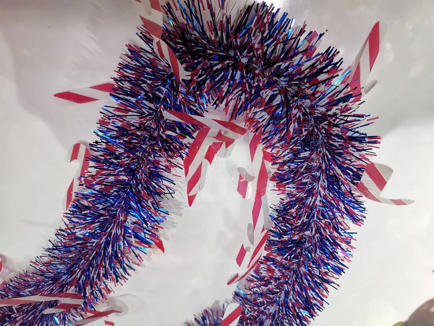 Christmas crutches are decorated with colorful stripes, and Christmas festival decorations are festive and joyous with wool stripes and latte art pic 7