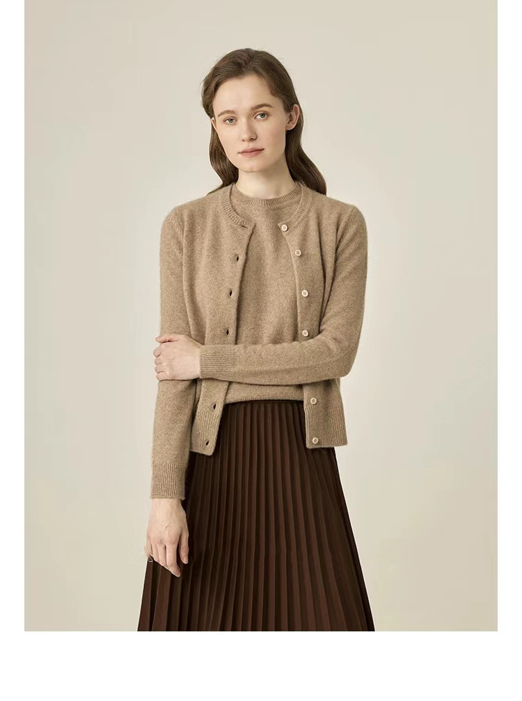 Qili Colorful Gemstone 12-color seamless one-piece Merino wool button cardigan, a versatile knitted long-sleeved top for commuting pic 56