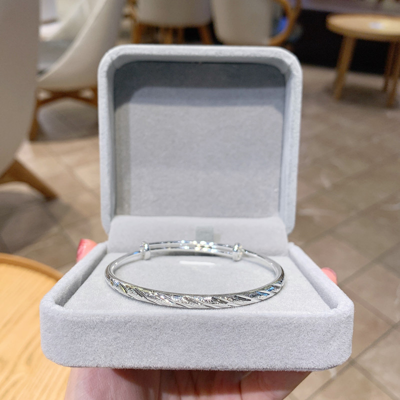 Circular meteor shower silver-plated bracelet, a simple and youthful silver jewelry bracelet with an ins design sense for women, as a gift for your girlfriend pic 10