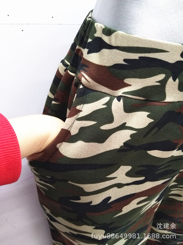 For middle-aged and elderly women in autumn and winter, add fat, oversized, brushed, drawstring camouflage pants, and add fleece milk silk casual leggings for small feet pic 8