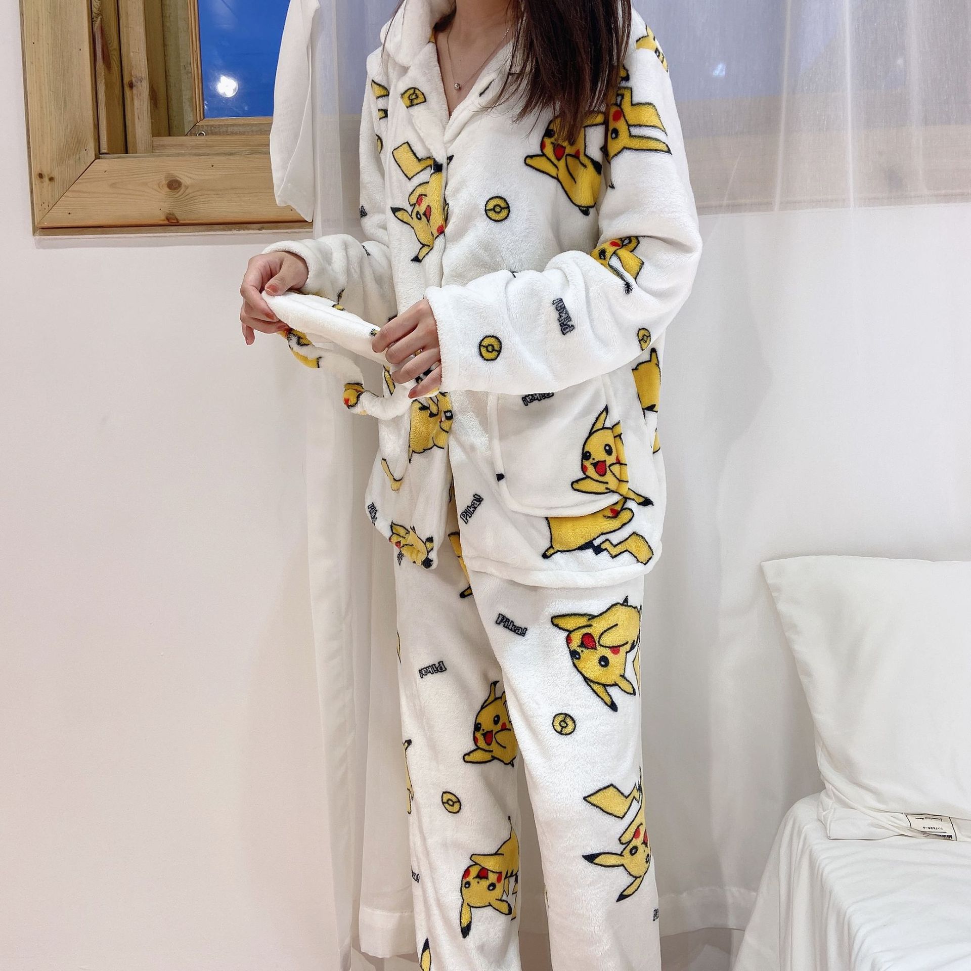 冬季法兰绒女士睡衣翻领开衫长袖长裤少女卡通可爱保暖家居服套装详情21