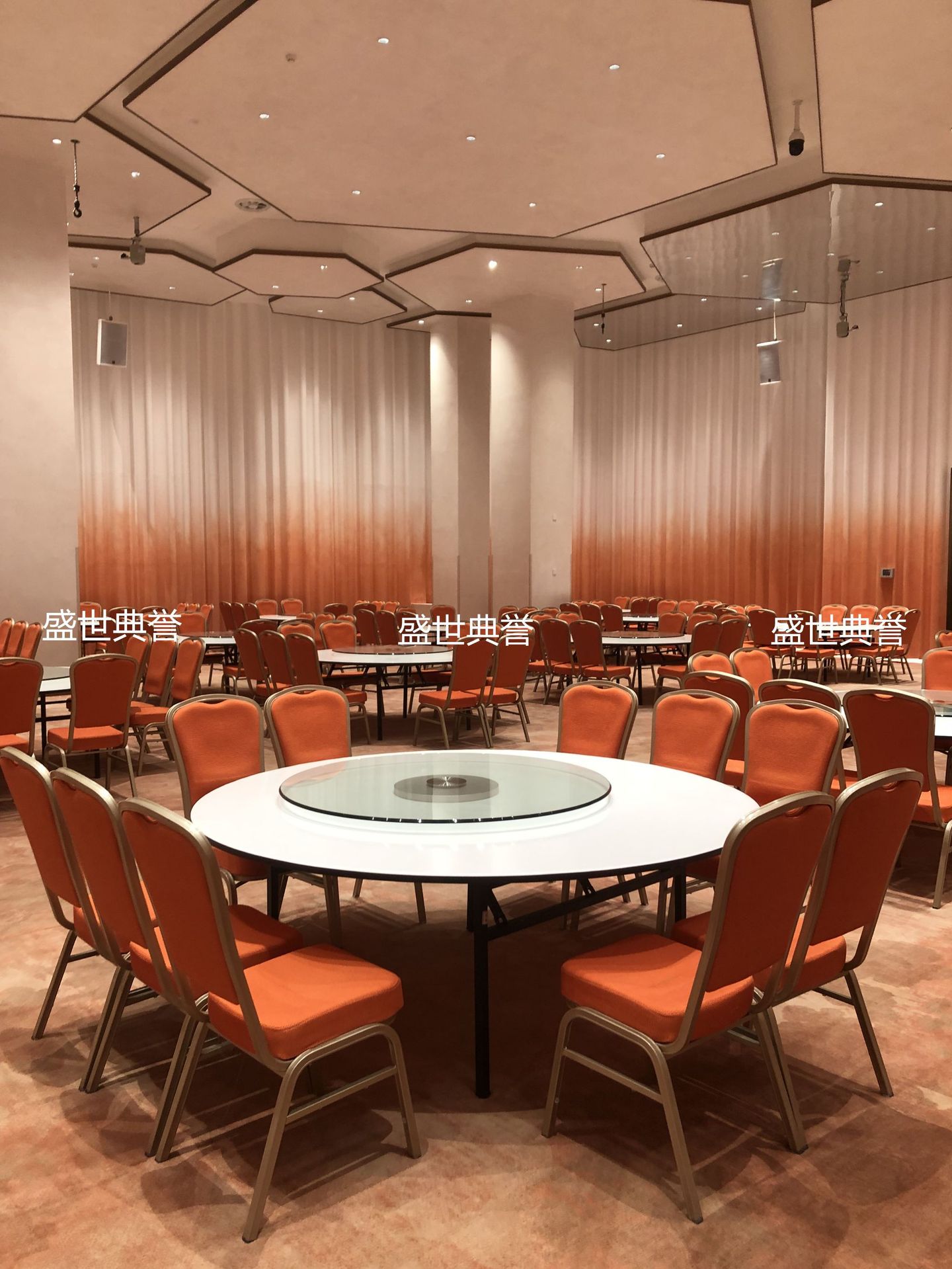 Wenzhou five-star hotel banquet dining tables and chairs, banquet center aluminum alloy banquet chairs, wedding banquet hotel folding tables and chairs pic 13
