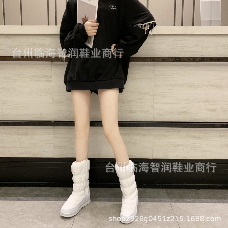 2020082315592772052517w1280h12