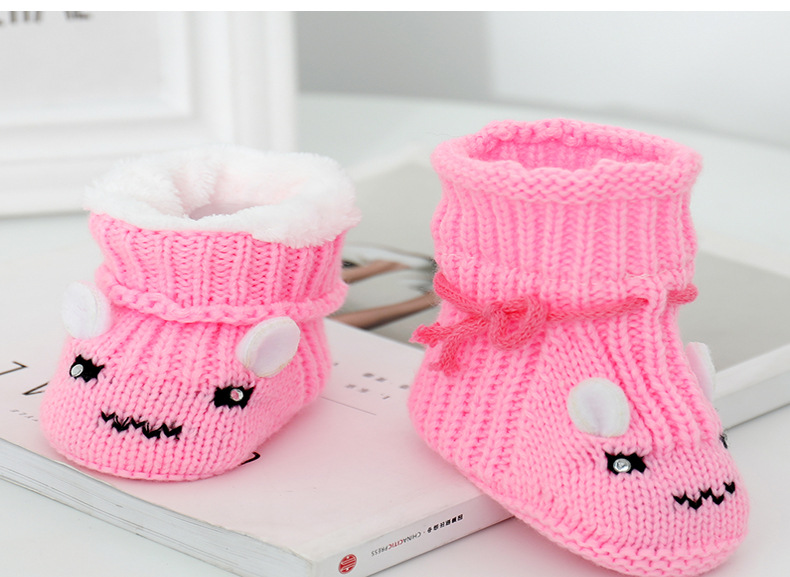 Otoño invierno 0-6 meses tejido a mano zapatos de lana de bebé cien días luna llena bebé no cae zapatos 3 más peluche zapatos de algodón engrosado pic 7