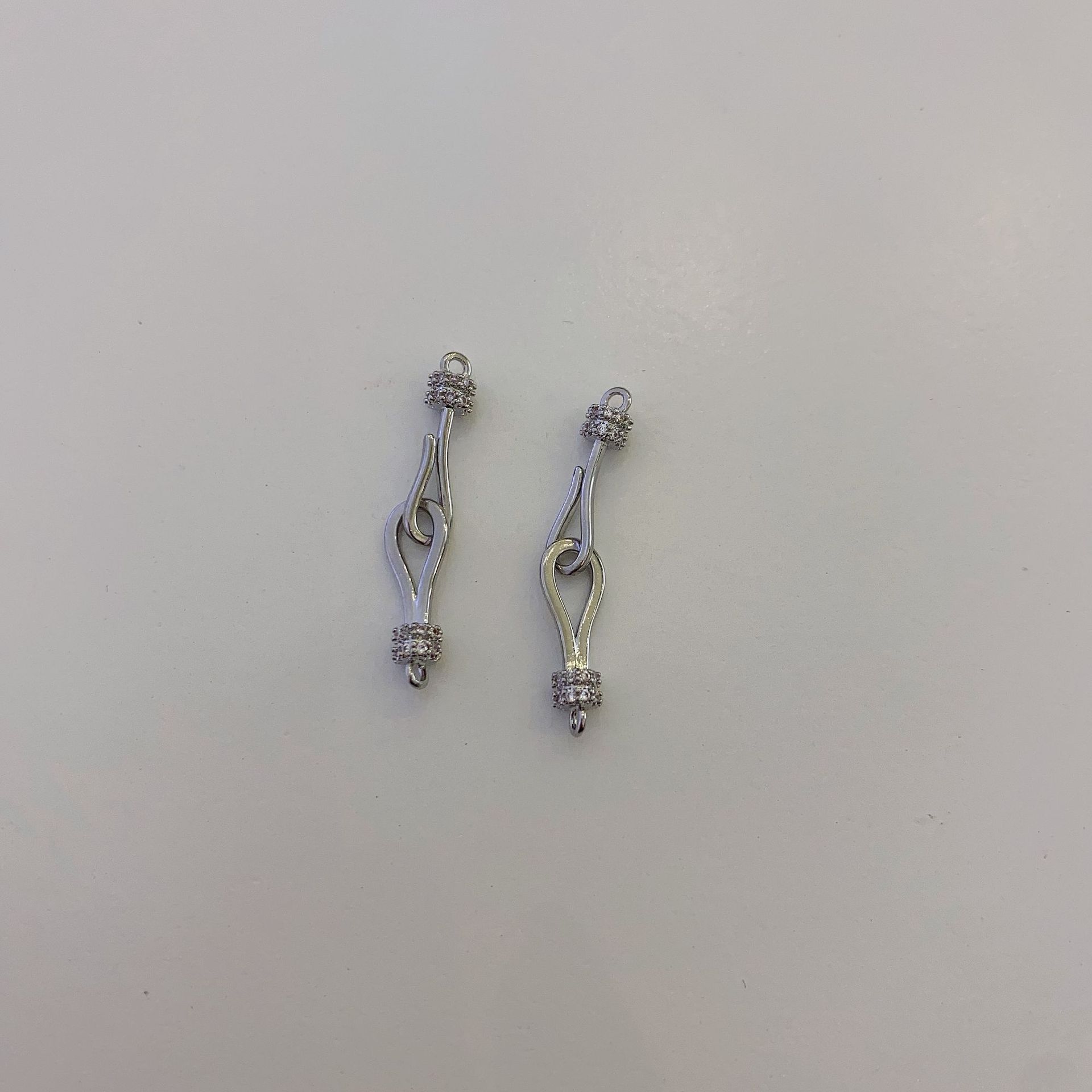 DIY zircon figure-eight buckle micro-inlaid zircon niche design bracelet, necklace, sweater chain, button accessory style pic 11