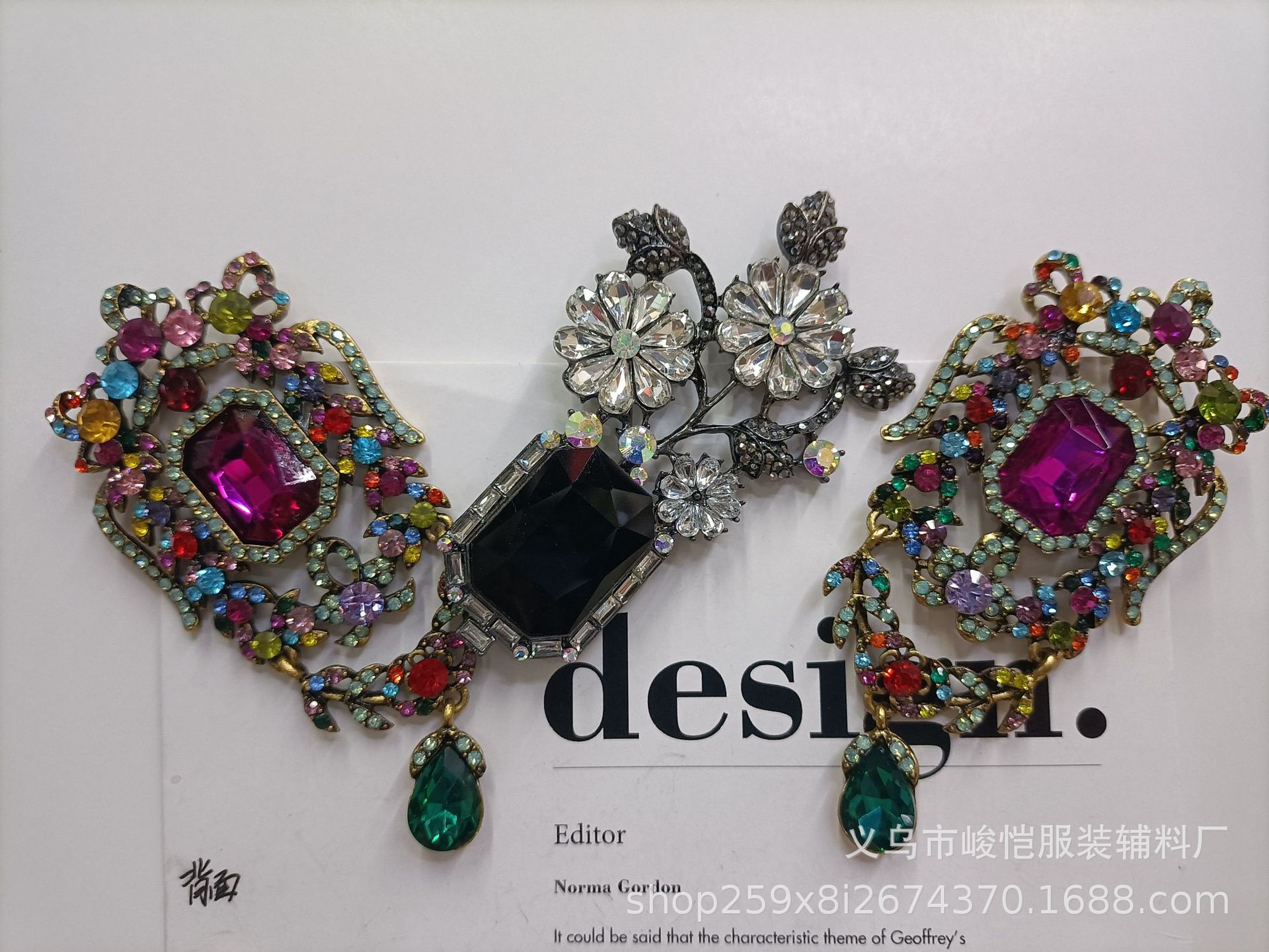 Elegant and refined brooch for ladies, simple Korean crystal corsage cardigan, sweater, pin buckle, overcoat accessory pic 22
