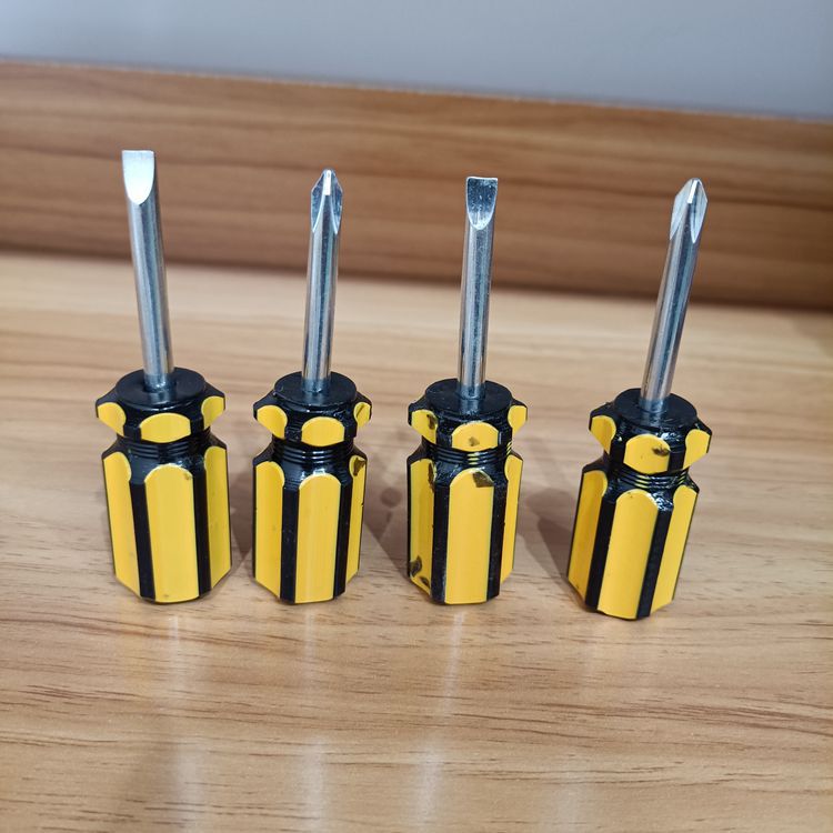 Small screwdrivers, cross-head screwdrivers, screwdrivers, small screwdrivers, 1 yuan, 2 yuan. Wholesale of free gifts pic 3