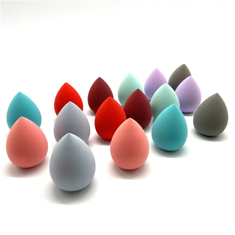 Hydrophilic beauty eggs are super soft and can be used both dry and wet. They expand when exposed to water and do not absorb or clog powder. Makeup and color egg manufacturers have them in stock pic 11