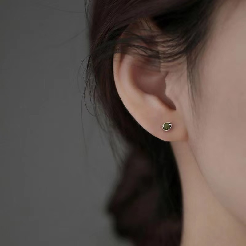 S925银牛油果耳钉2022年新款潮小众设计耳环绿色耳饰简约款详情4