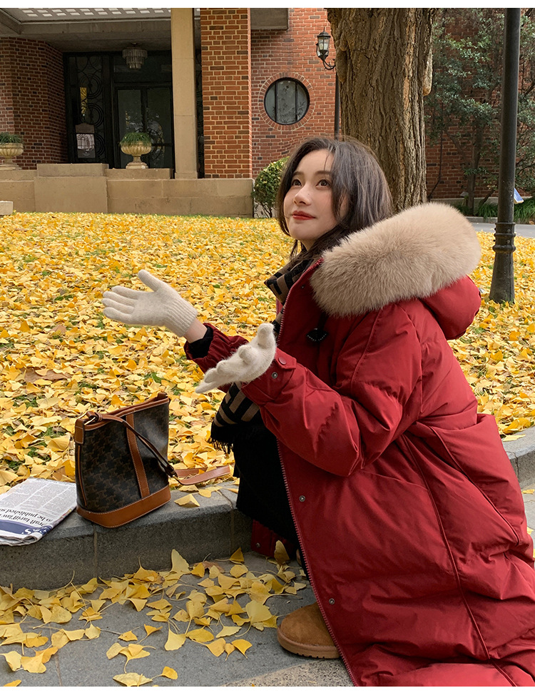 The new mid-length, fashionable, large-collar, loose and thickened white duck down warm jacket for women in winter 2021 is trendy pic 21