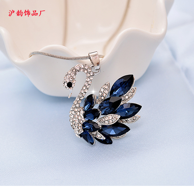 Korean-style fashionable and versatile sweater chain long necklace, with a unique and elegant style and a high-end feel. Blue crystal flower tassel decoration pic 8