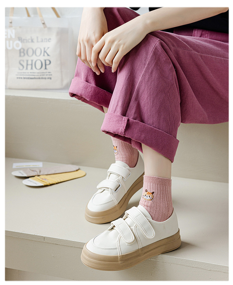 Sock stall, one-piece delivery for autumn and winter, new Japanese-style cute kitten cotton socks for women, double-needle mid-calf socks for women, casual and breathable pile socks, one-piece delivery pic 12
