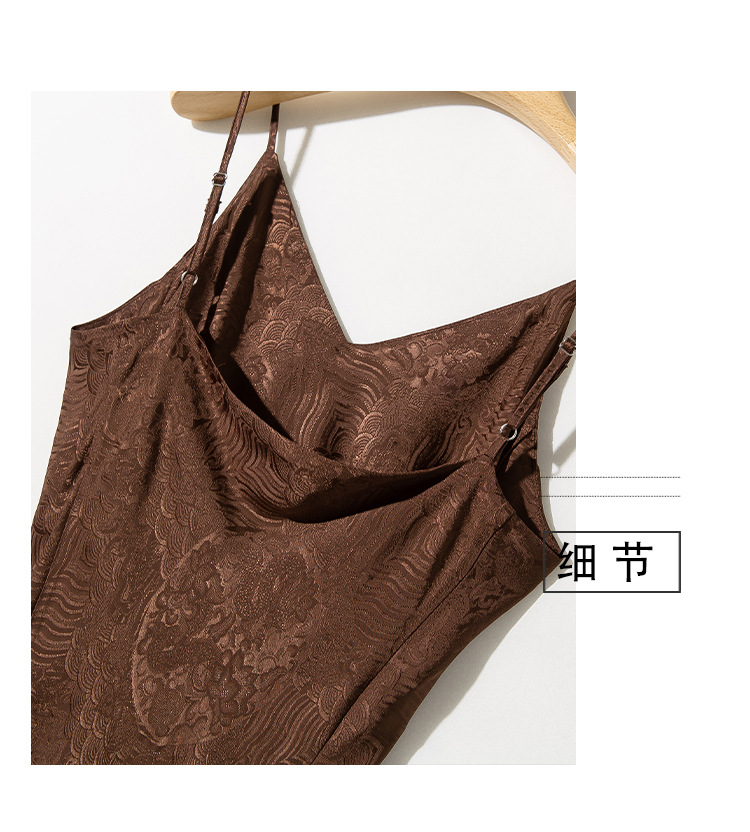 2025春夏新中式提花吊带裙山海龙纹花型时尚设计感v领垂感连衣裙详情14