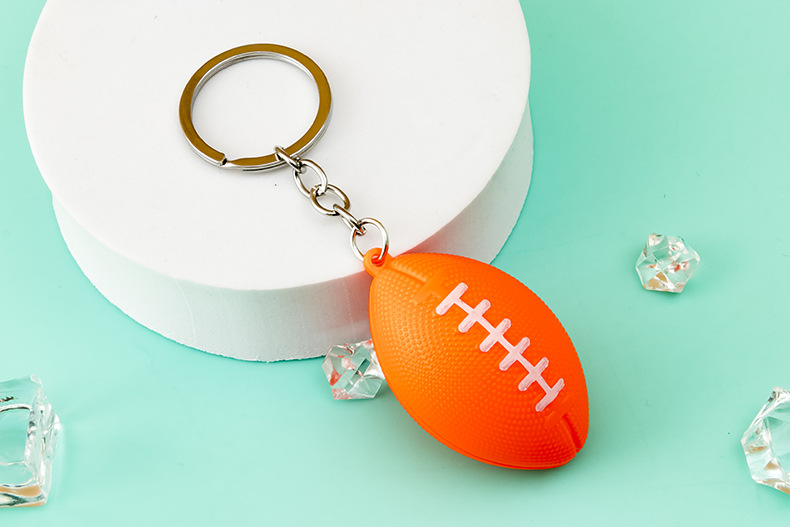 创意足球钥匙扣仿真迷你篮球挂件PVC软胶纪念品挂饰活动礼品批发详情4