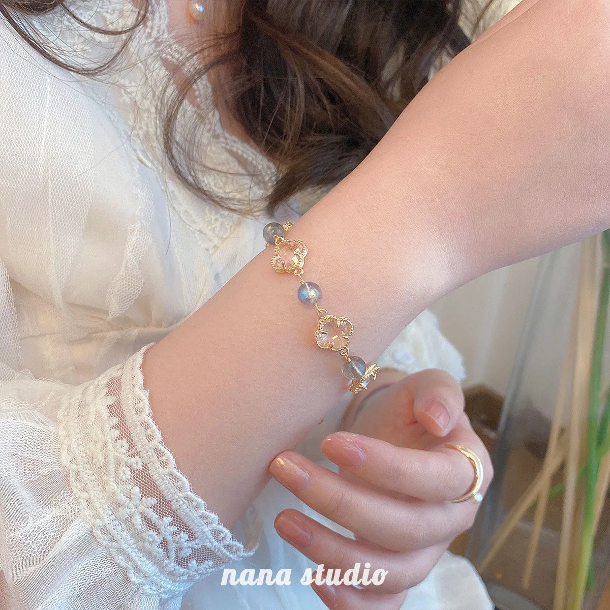 Natural crystal bracelet, four-leaf clover, natural amethyst bracelet, strawberry crystal white crystal, fashionable, light luxury and high-end feel pic 23