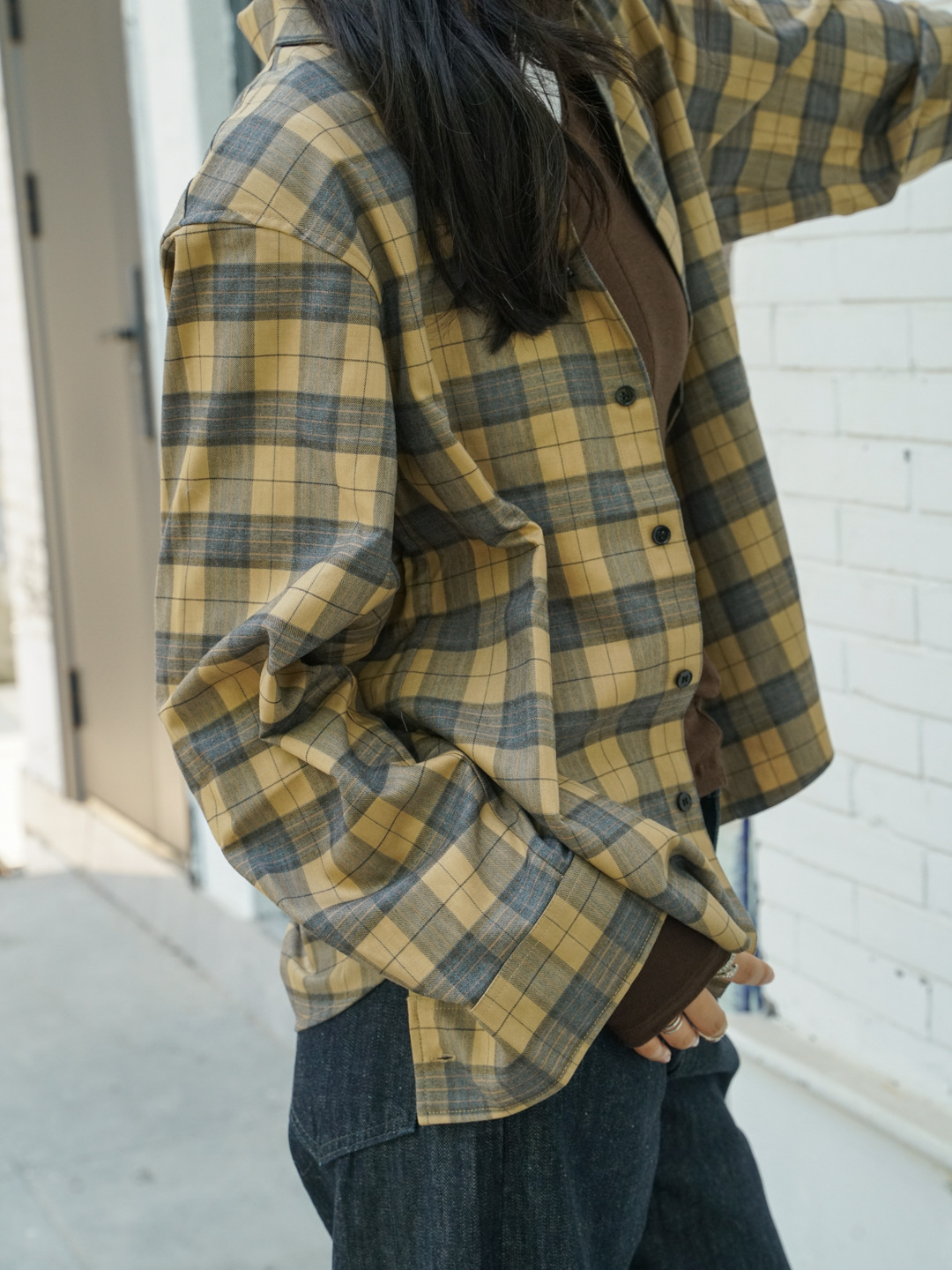 New retro plaid loose off-the-shoulder plaid long-sleeved shirt, yellow lapel plaid casual shirt for women 4415 pic 17