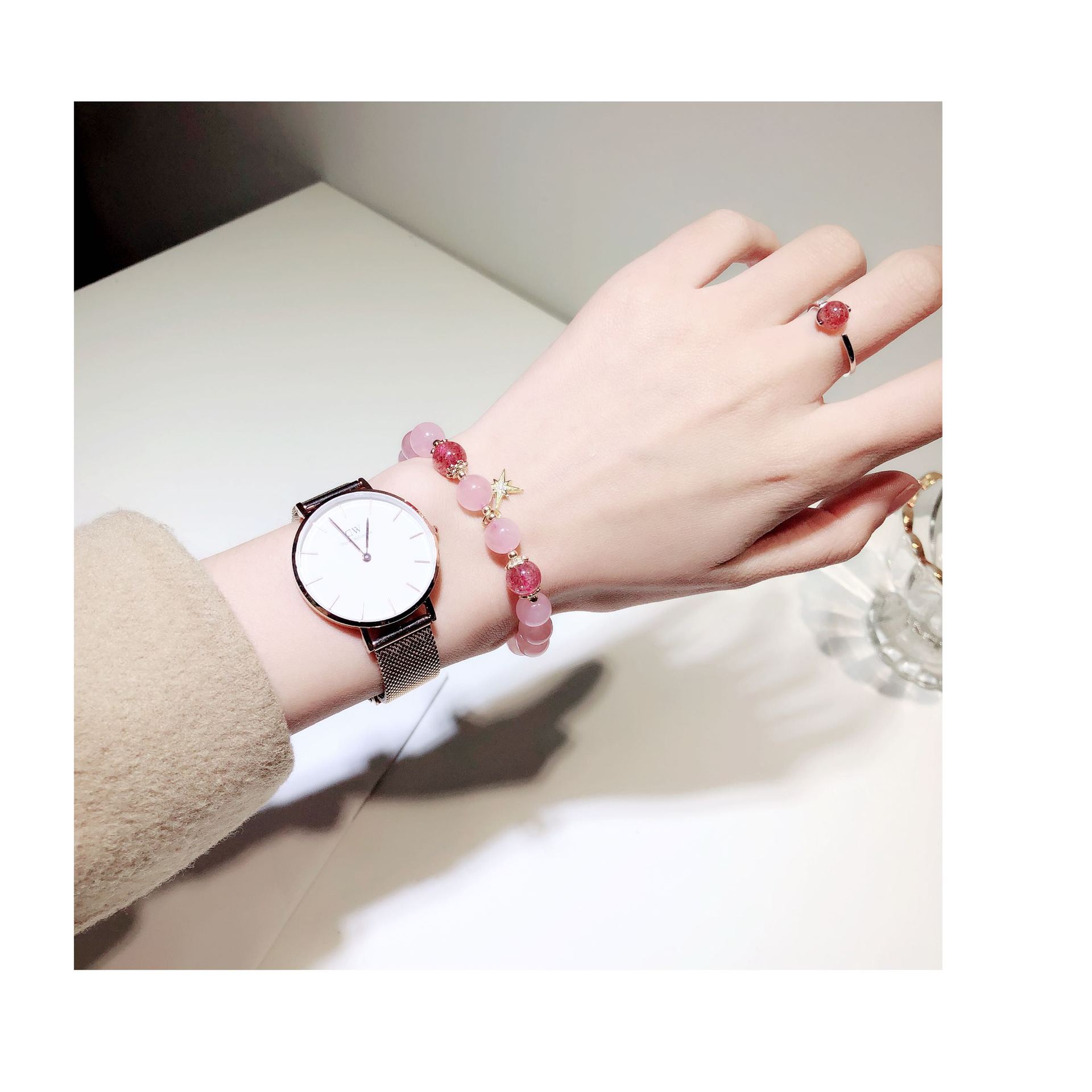 巴度草莓晶粉晶转气运星月手链女招桃花七夕情人节礼物闺蜜生日礼物详情3