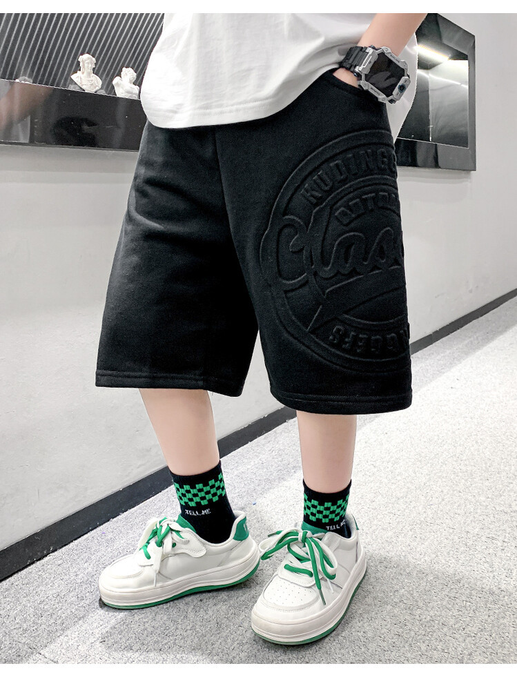 The 2022 new summer loose and stylish cotton capri shorts for boys are a trend of casual summer pants for middle-aged children pic 162