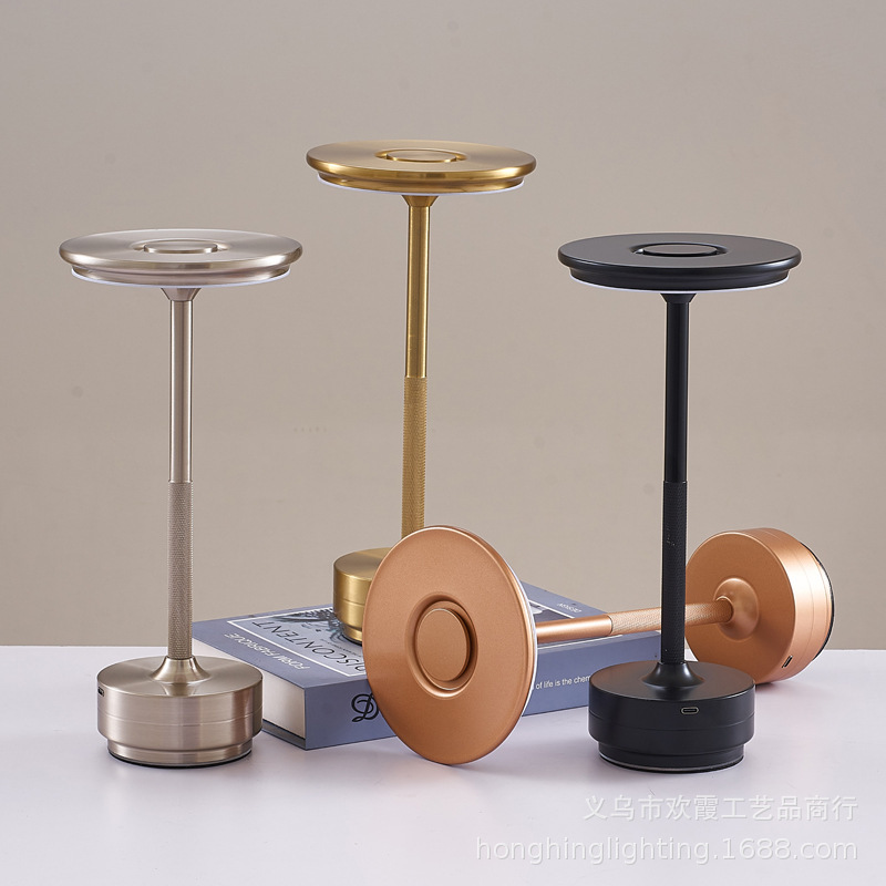 Cross-border retro metal I-shaped flying saucer lamps, restaurant table lamps, bar table lamps, bedside lamps, charging ambient lights, night lights pic 1