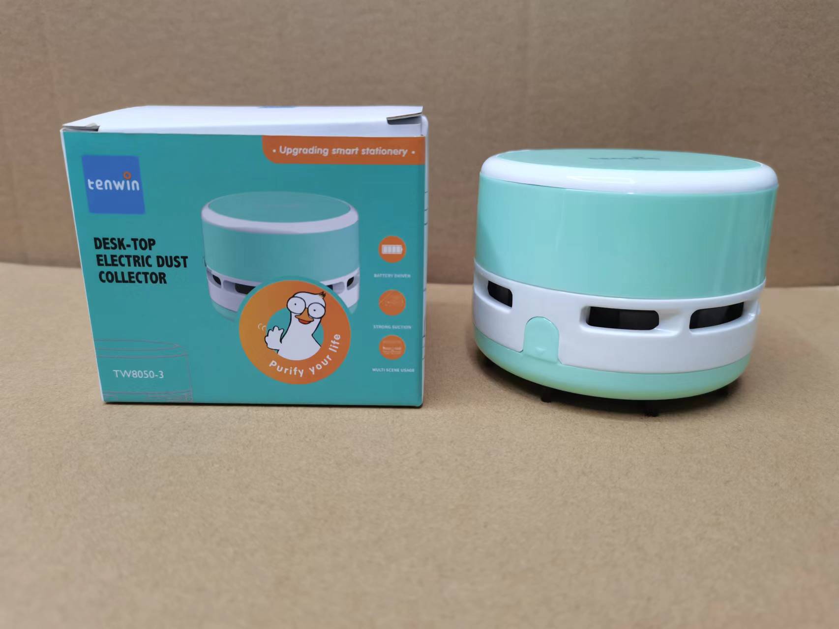 Astronomical 8050 Desktop Mini Vacuum Cleaner, creative cartoon home, office and car vacuum cleaner, desktop dust removal pic 40