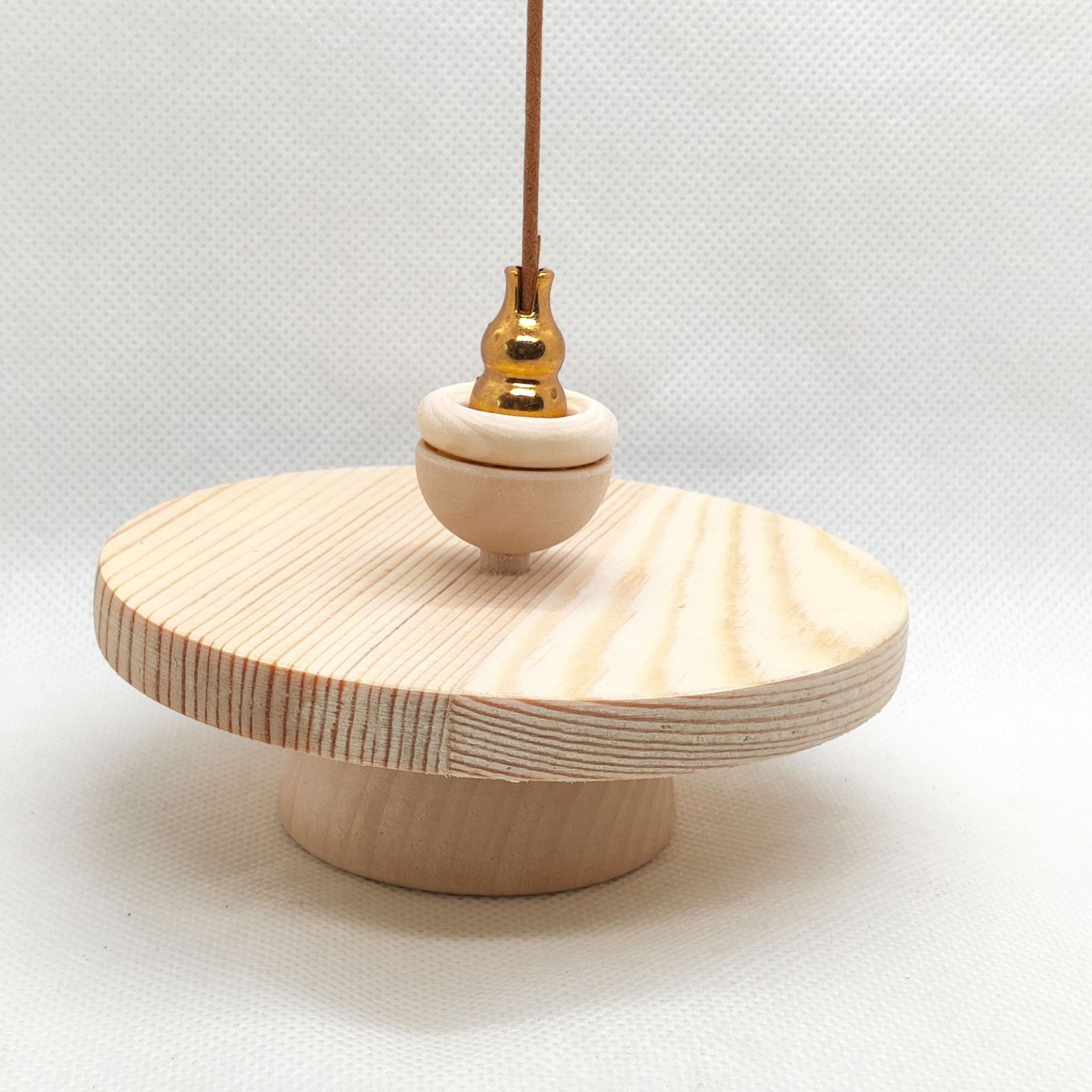 跨境创意中东阿拉伯木座金属站鹿金塔香炉厂家原创详情11