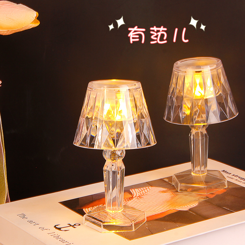 抖音网红款工厂直销爆款LEO钻石小台灯 卧室氛围生日礼品灯详情3