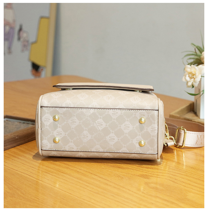 厂家2023新款女包宽肩带小方包女单肩斜跨包手提包包女潮一件代发详情24