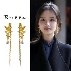 Wholesale of popular brushed frosted stud earrings for women with a light luxury and high-end InS-style, golden round stud earrings in the style of love beans pic 9