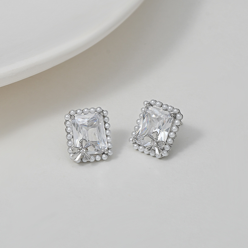 秋冬新款锆石气质耳钉女S925银针高级反复古法式方糖耳饰珍珠耳坠详情7