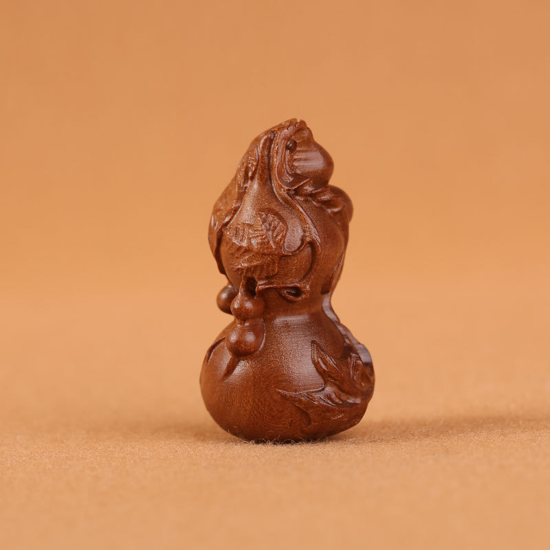 Lightning-struck jujube wood carved ornaments, gourd accessories, Taoist ritual implements, ornaments, handicrafts, gifts wholesale, small gourds pic 5