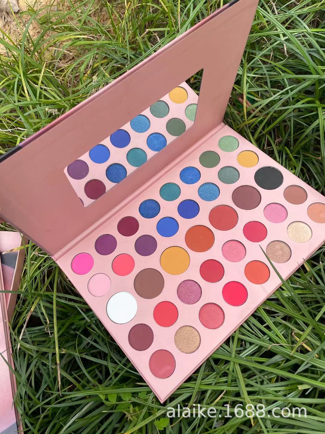 New foreign trade logo 39-color matte pearlescent eyeshadow, nude large paper eyeshadow, earth milk tea color eyeshadow 1 pic 9