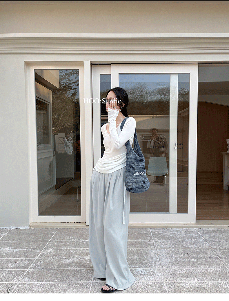 Early spring new collection of 2025, a simple and laid-back two-wear T-shirt with a basic U-neck and a large ribbon for women pic 12