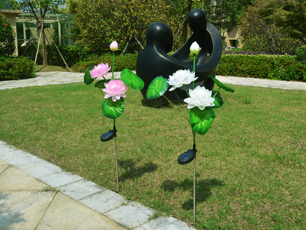 Three solar-powered lotus lamps, LED solar lotus lamps, lawn ground insertion lamps, simulated flower lamps and pole lamps pic 9