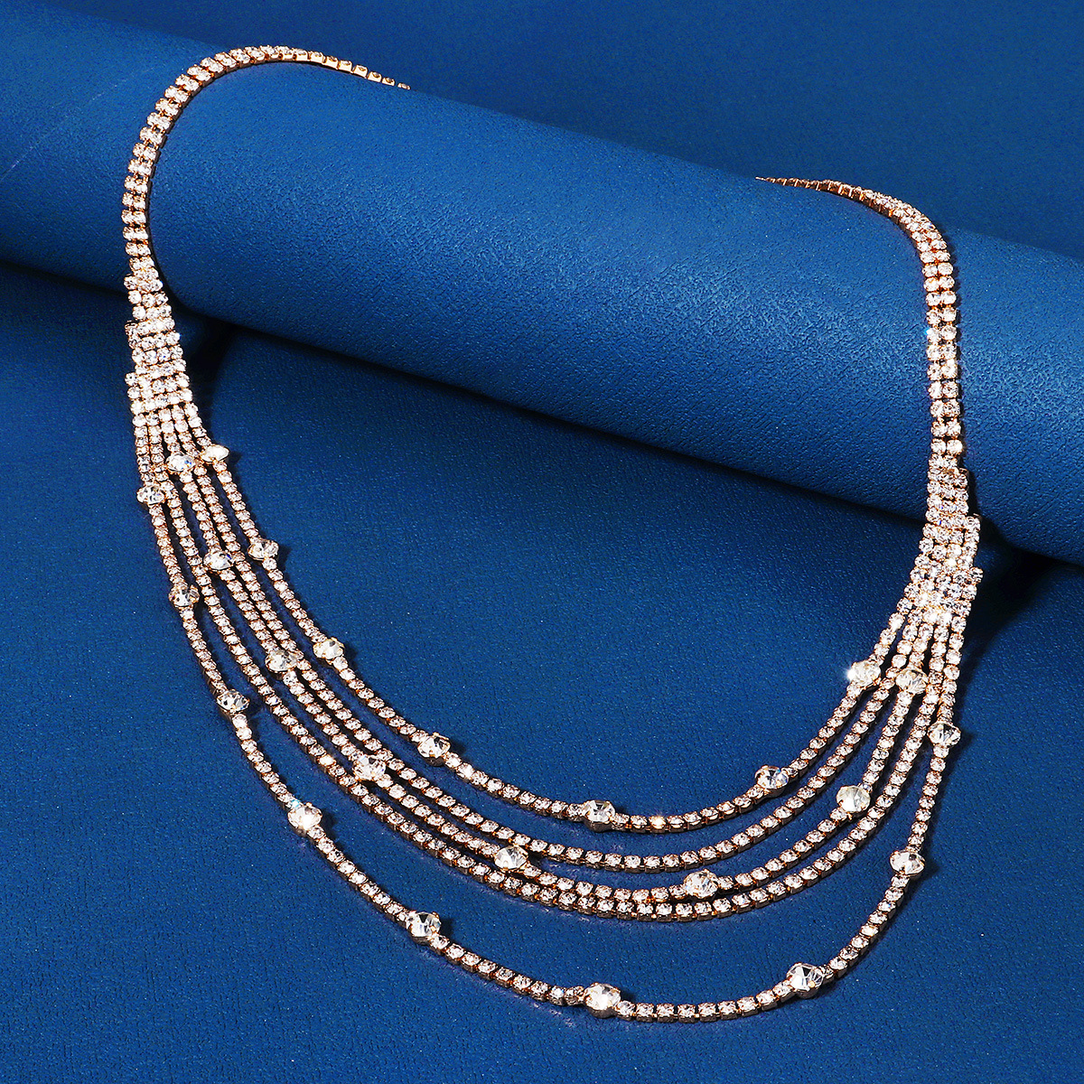 The European and American retro chain headwear features a light luxury design with multiple layers of water diamond headbands and Bohemian-style forehead ornaments pic 18