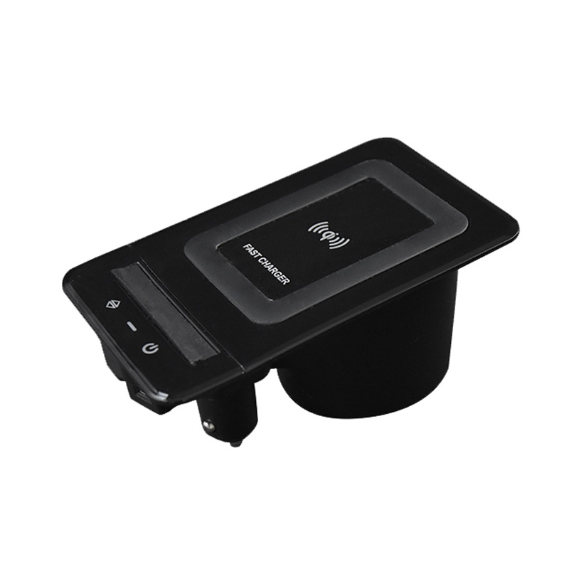 This is a dedicated wireless charger for Audi A6L, designed for fast charging of in-car mobile phones in the A7 interior pic 5