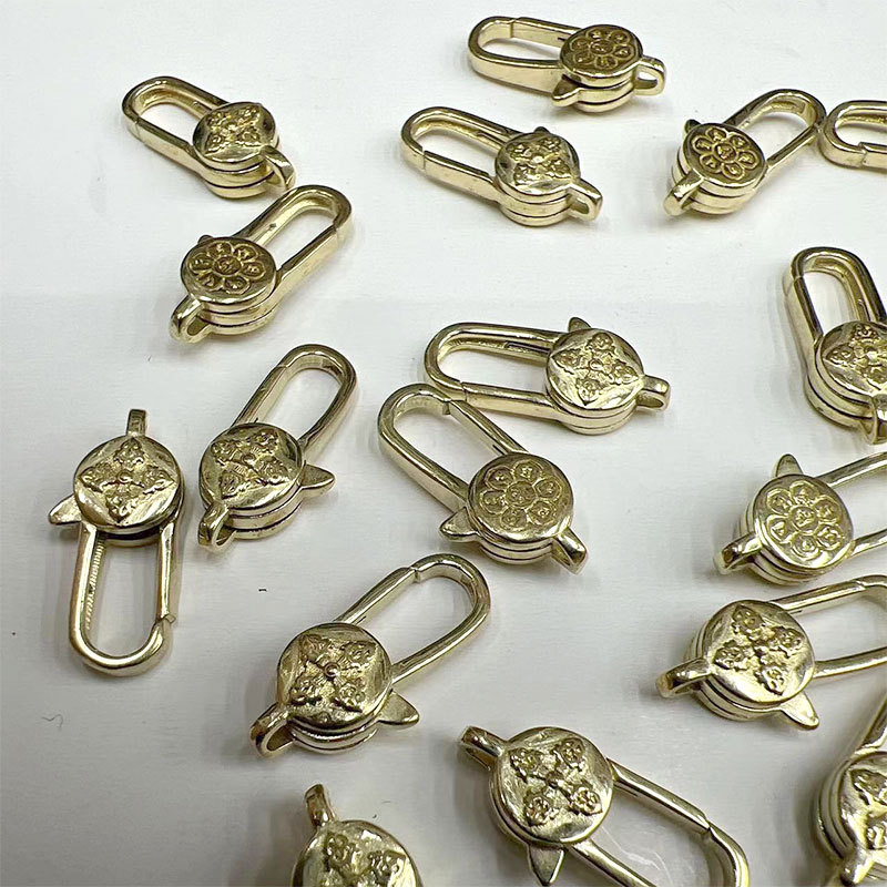 Special-shaped lobster buckle blank, pure copper horseshoe-shaped buckle, cast brass small lock buckle, double buckle integrated chain connection buckle head pic 2