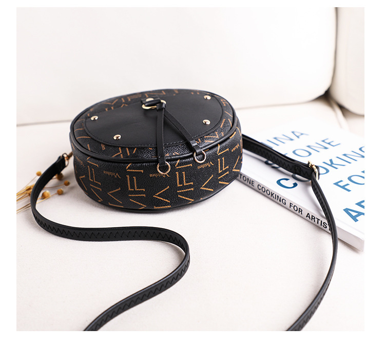 The 2021 new letter-printed double-layer single-shoulder small round bag for women is a fashionable and casual mobile phone bag with an upgraded version pic 22