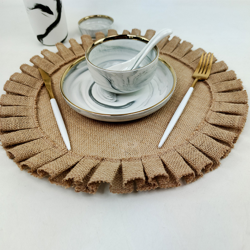 Ma Yi Ju Factory directly supplies Christmas retro jute tablecloths, natural original color pleated lace, heat-insulating household Nordic-style tablecloths, waterproof and oil-proof pvc material pic 3