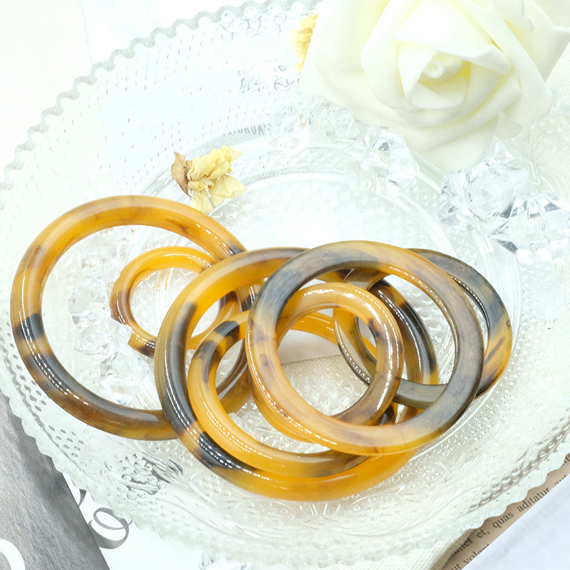 Resin circular ring, sweater, coat, skirt, decorative circle buckle, bag, shoe, hat accessory buckle, resin waist buckle, decorative buckle pic 8