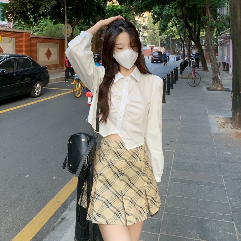 短款衬衣女白色衬衫女春秋新款韩版设计感褶皱学院风减龄纯欲上衣详情2