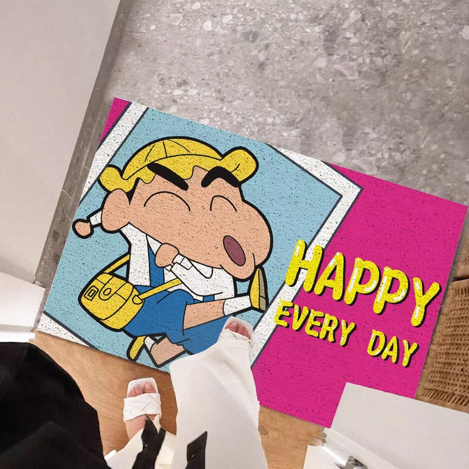 卡通蜡笔小新地垫可爱玄关入户脚垫 刮泥蹭土丝圈PVC地垫可剪裁详情9