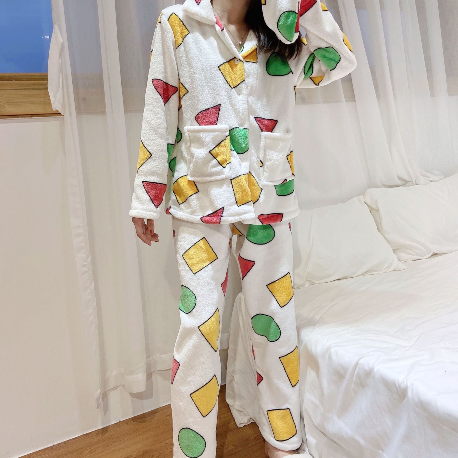冬季法兰绒女士睡衣翻领开衫长袖长裤少女卡通可爱保暖家居服套装详情35