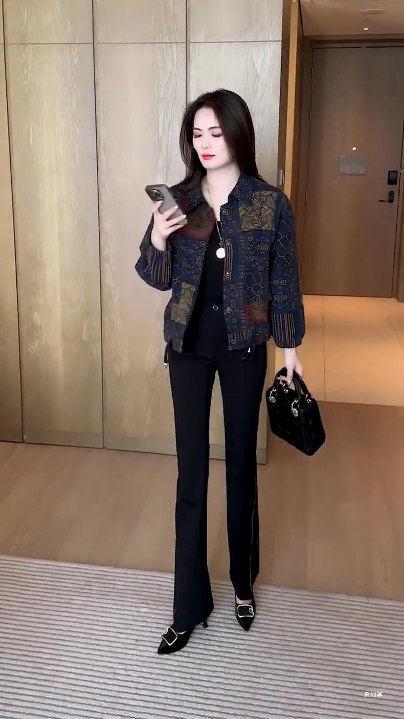 时尚休闲短外套女士春秋新款百搭长袖衬衫宽松时髦中老年开衫上衣详情1