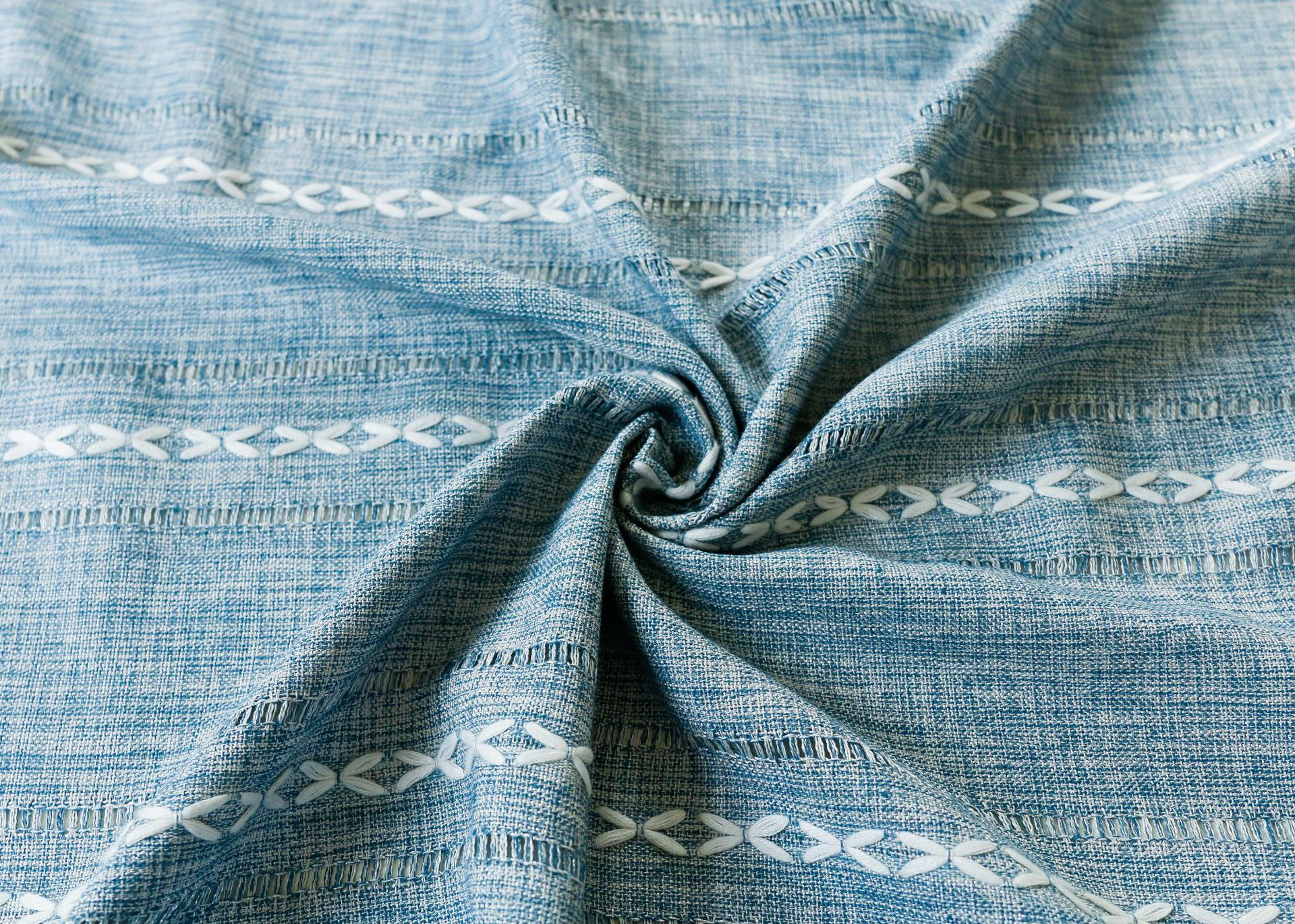 Cross-border retro country tablecloth, green hollowed-out decoration, cotton and linen tablecloth, embroidered decoration, party restaurant picnic mat pic 32