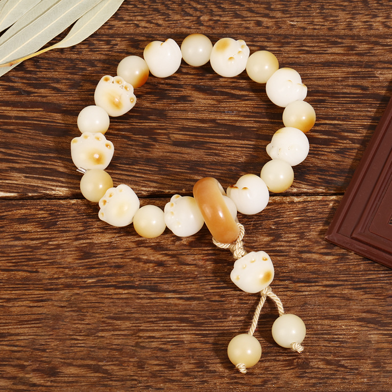 Japanese-style charcoal-burned cat paw running ring bracelet, retro white jade Bodhi seed text play bracelet, cute hand-held Buddhist prayer beads bracelet for a girl pic 6