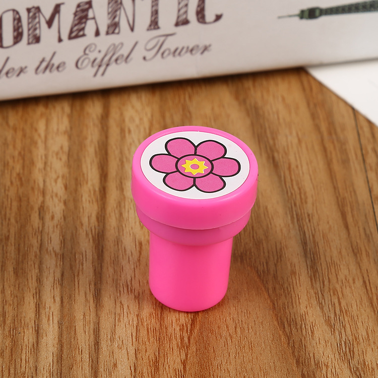 新款儿童卡通玩具塑料印章 圆形图案橡胶学生用品章批发详情7