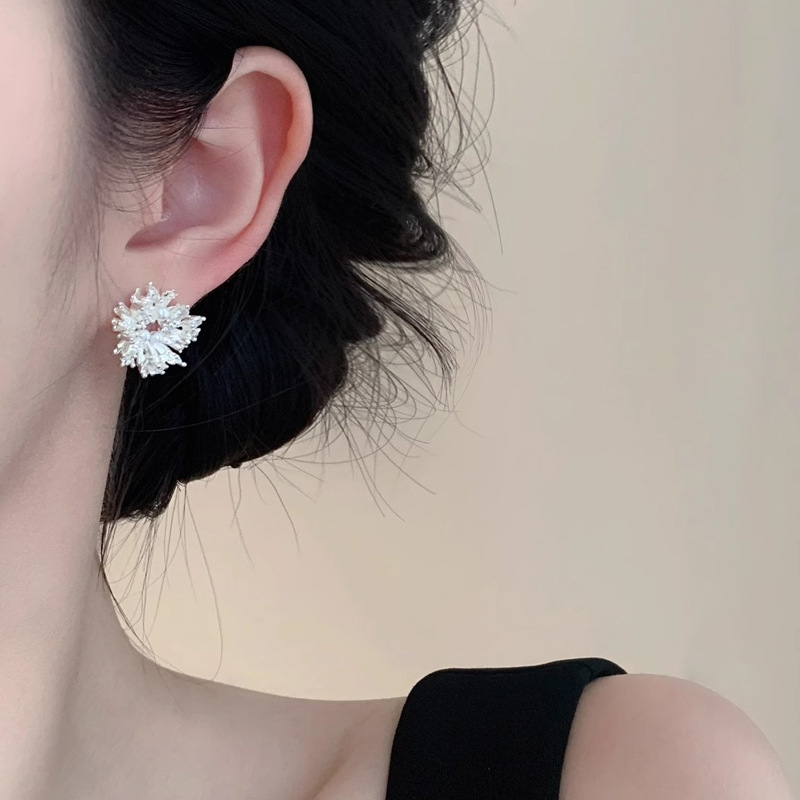 「霜穗」韩系太阳花几何珍珠耳饰蚊香盘耳夹无耳洞耳钉银独特耳环详情4