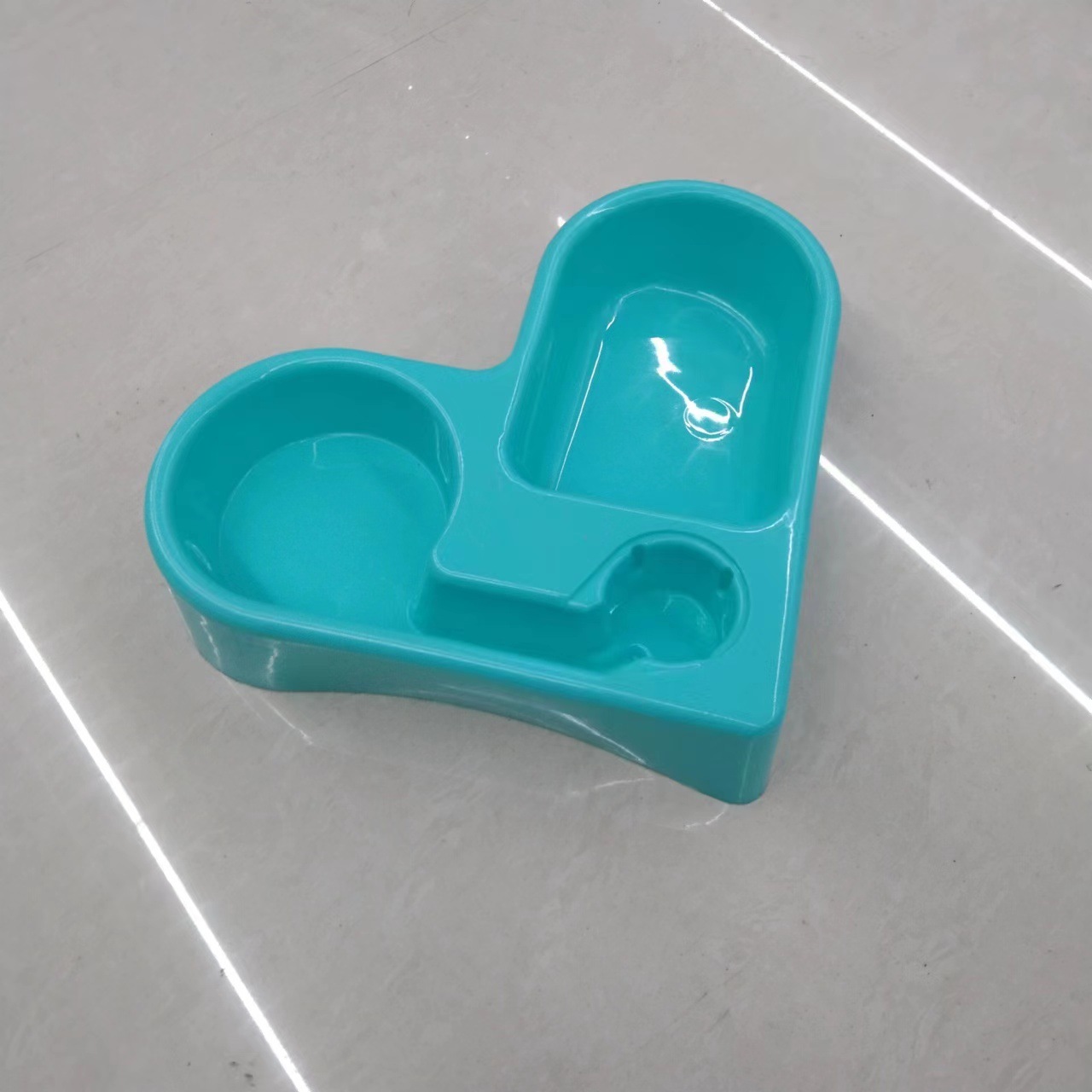 Pet feeder, creative corner automatic water dispenser, multi-functional dual-purpose pet feeding bowl, colorful heart-shaped food utensils pic 4