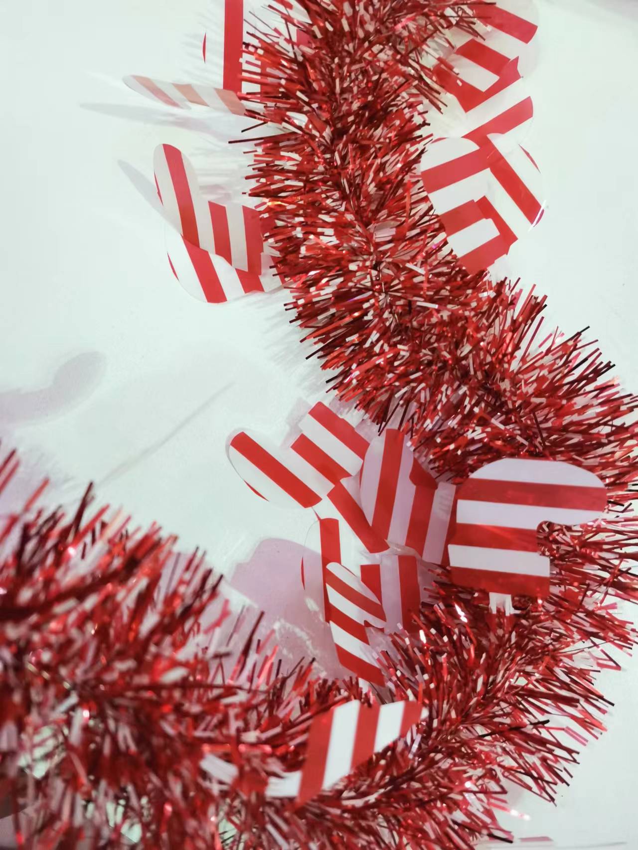 Christmas crutches are decorated with colorful stripes, and Christmas festival decorations are festive and joyous with wool stripes and latte art pic 10