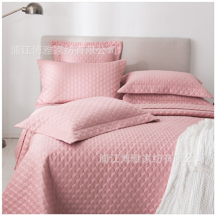 The manufacturer supplies summer quilted cotton bed sheets, pure cotton three-piece sets, skin-friendly quilted quilts and bed covers across borders, suitable for all seasons pic 17